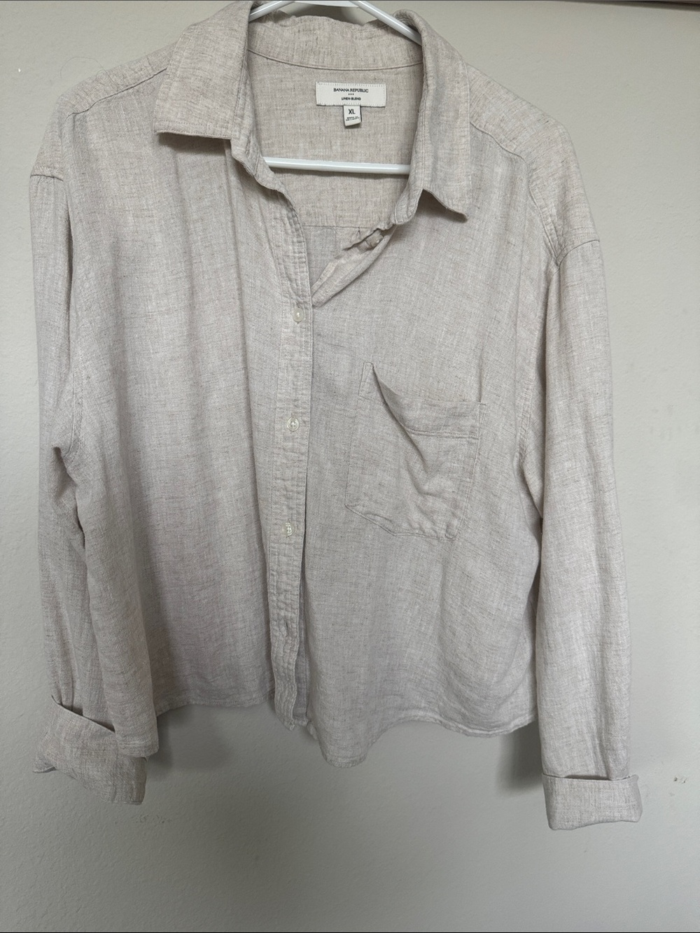 Banana Republic Linen-Blend Cropped Button-Up in Light Beige